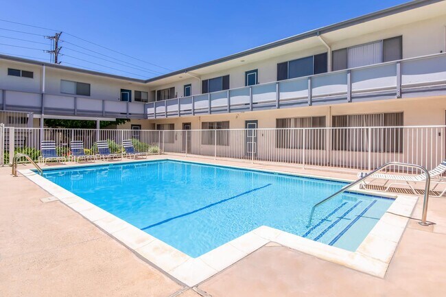 Photo - Ocean West Apartments