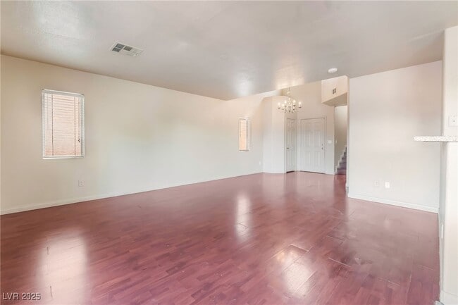 Photo - 4952 Sapphire Light St