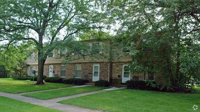 Photo - Arrowhead Apartments