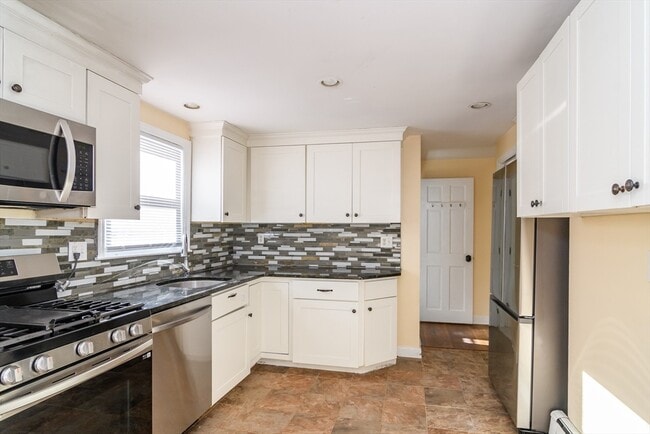 Photo - 10 Spring Valley Rd