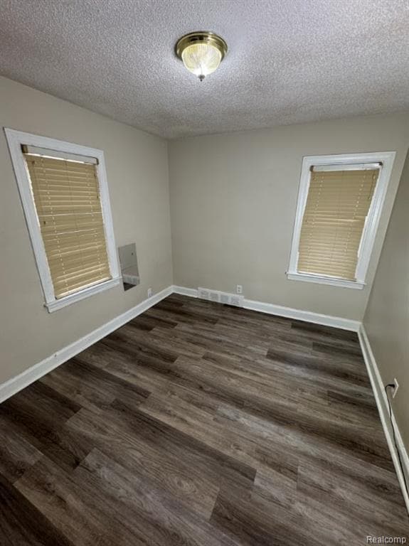 Photo - 10407 Roxbury St