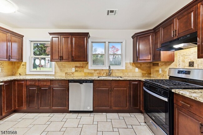 Photo - 133 Cleveland Ave