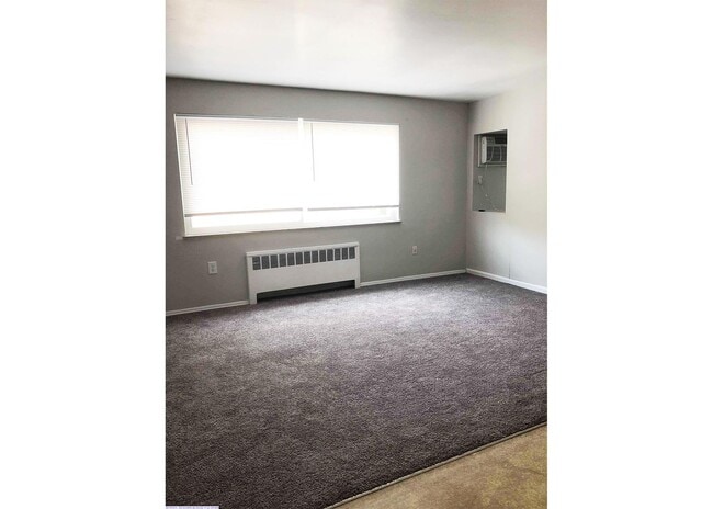 Photo - 922-926 Ludlow Avenue Unidad 926-07