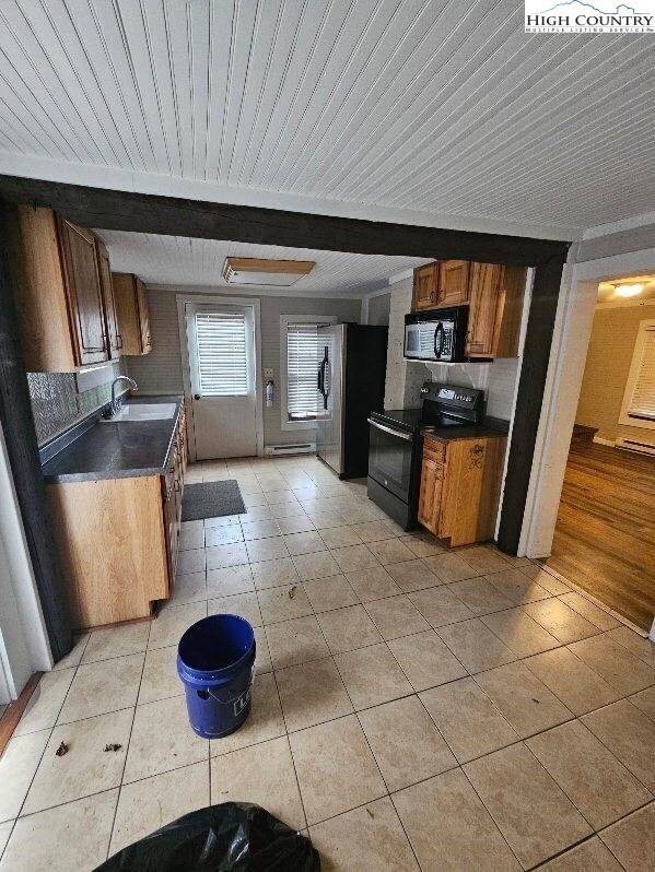 Photo - 10884 NC-105