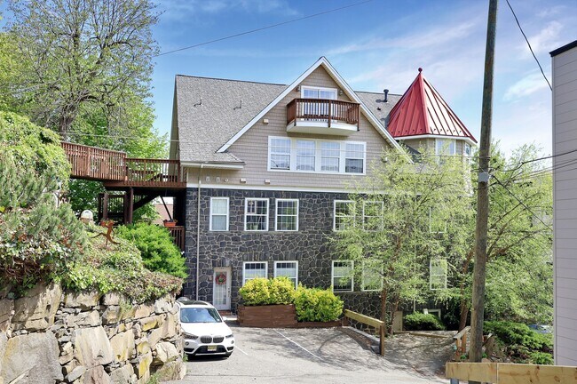 Photo - 170 Undercliff Ave Unidad 3