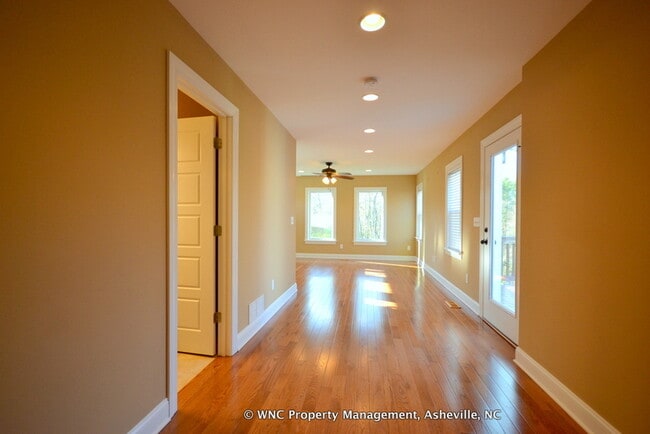 Photo - 17 Morris St