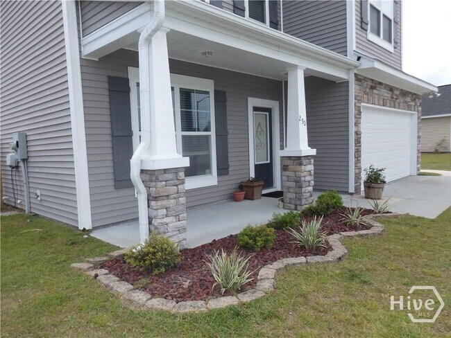 Photo - 290 Willow Oak Dr