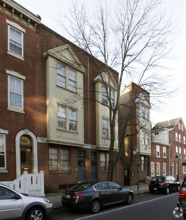 Photo - Swansea Coach House