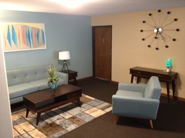 Photo - 600 Graham Ave