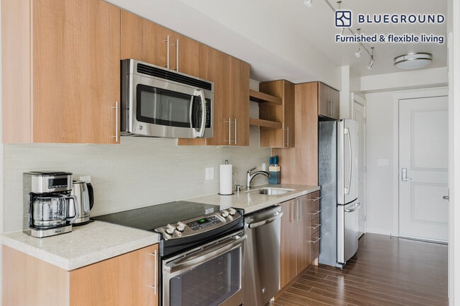 Photo - 10333 Main St Unit FL5-ID825