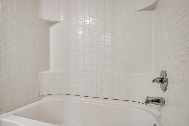 Photo - COMPLETELY Remodeled!! Unit 105 SE Gardens Blvd 111