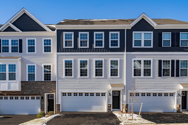 Photo - 34 Wembley Wy Townhome