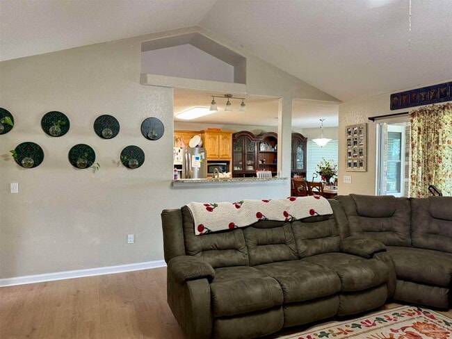 Photo - 4693 Ridge Pointe Dr