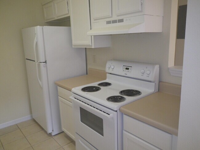 Photo - 1610 Green Briar Pkwy