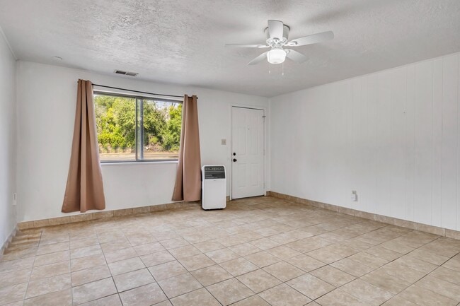 Photo - 1431 Arthur Dr