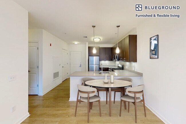 333 Great River Rd Unit SI FL2-ID2532A