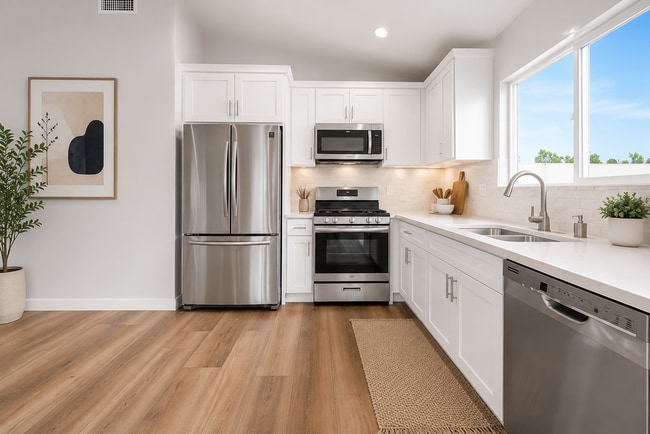 Photo - Saticoy Villas Unit 14711 Saticoy St