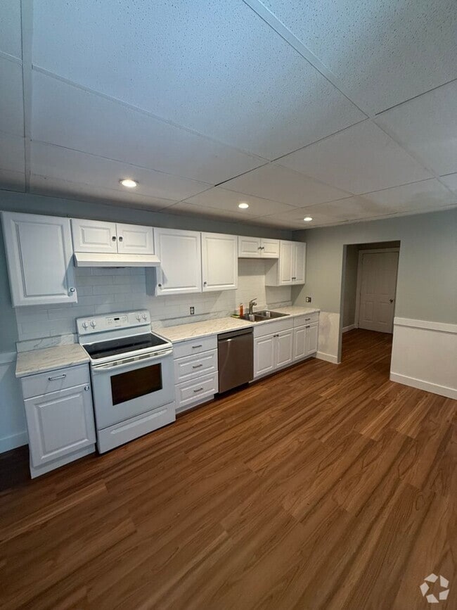 Building Photo - 31 Chestnut St Unit A Rental