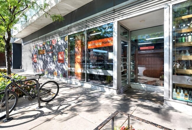 Photo - 1720 S Michigan Ave