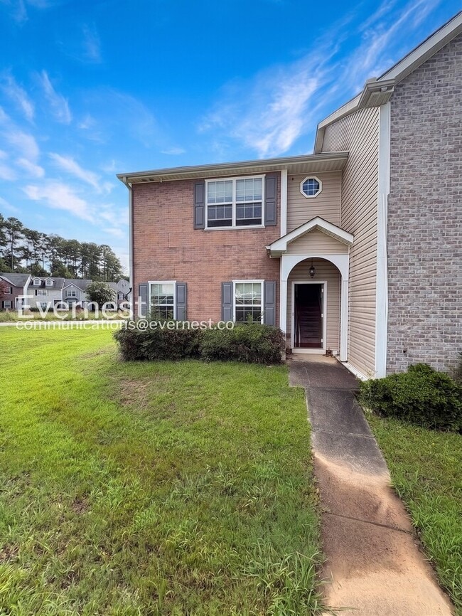 Building Photo - 8606 Thomas Ln