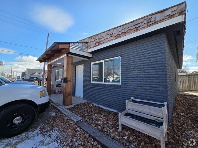 Building Photo - Burley - 16th St Duplex Unit 2 Rental