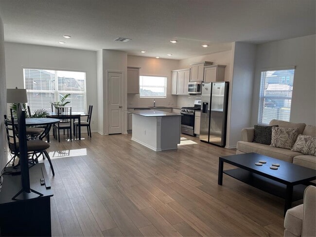 Photo - 129 Starflower Cv