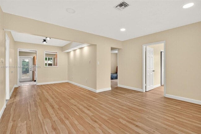 Photo - 4820 NE 1st Terrace