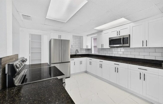 5519 1/2 Gulfport Blvd S Unit 5519/2