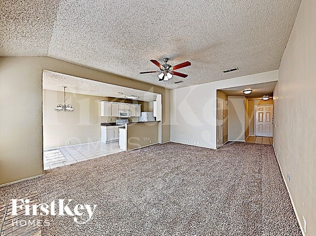 Photo - 208 Amber Ridge Dr