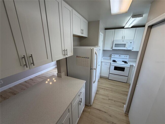 Photo - 4160 Pershing Pointe Pl Unit 3