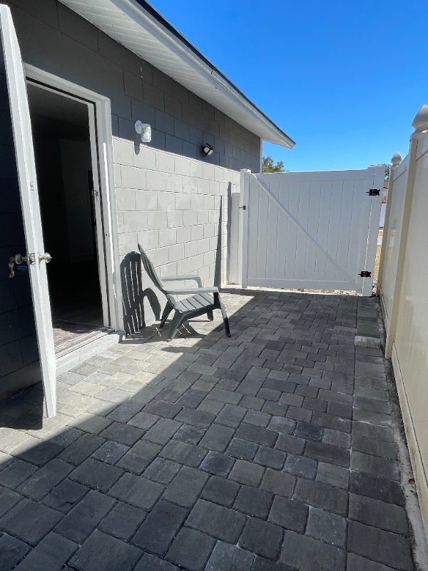 Photo - 634 Meadowvale Dr