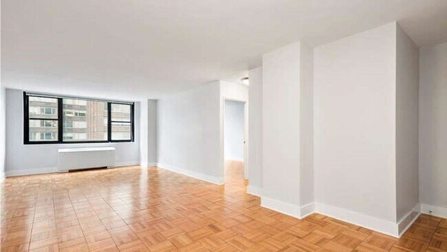 Photo - 1739 2nd Ave