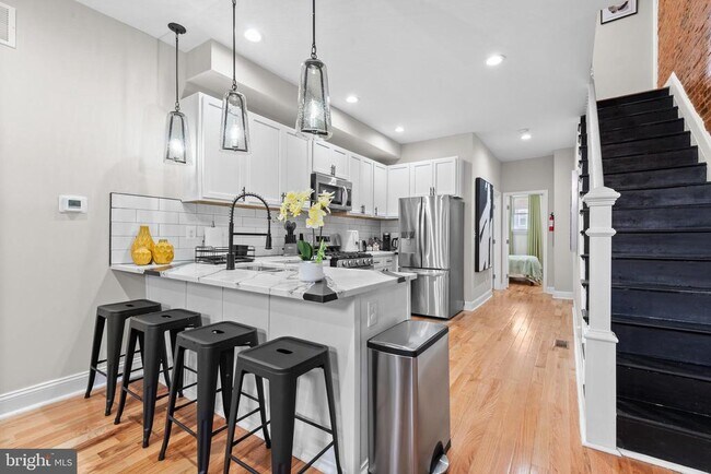 Photo - 2219 E Chase St