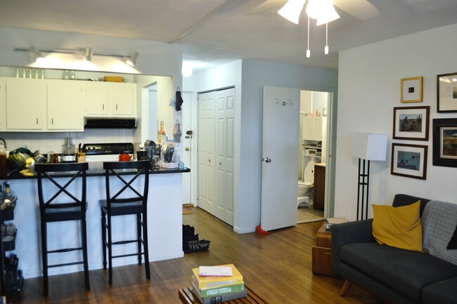 Photo - 1643 Cambridge St Unidad 66