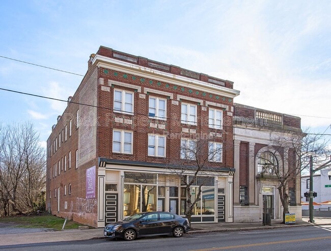 Photo - 1124 Hull St Unit Apt D