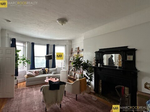Photo - 585 Beacon St Rental