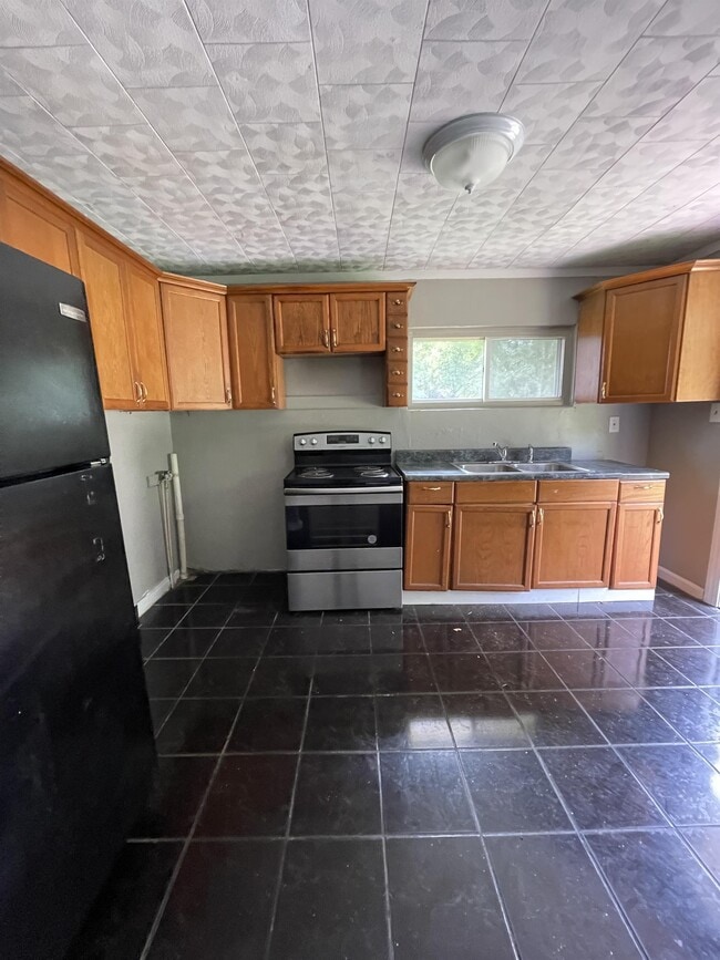 Photo - 553 Arlington Ave