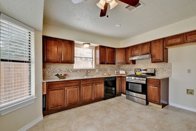 Photo - 1622 Peachtree Valley Dr