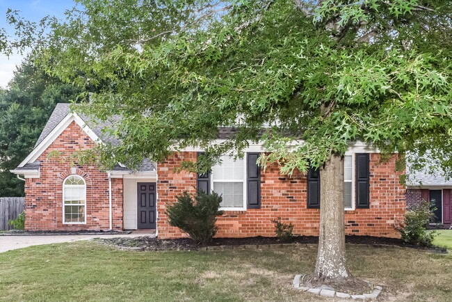 Building Photo - 5521 Milton Ridge Dr