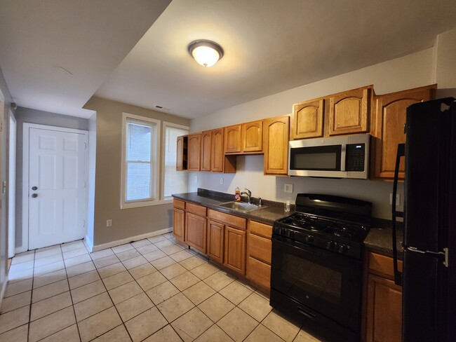 Building Photo - 117 Townsend St Unit #1