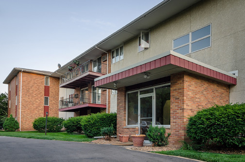 Creek View Apartment Homes 8817 w 35th st. - Creek View Apartment Homes 8817 w 35th st.