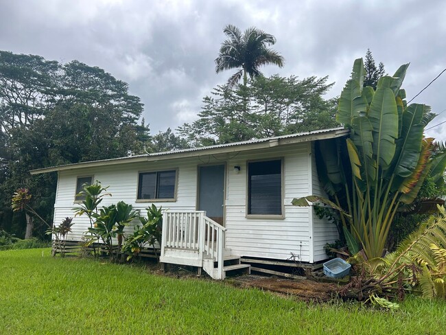 Building Photo - 17-4046 Kukui Camp Rd.
