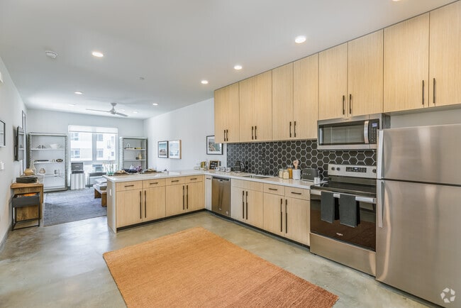 Interior Photo - S. Santa Fe Ave (Found Lofts)