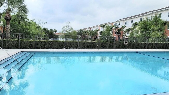 Photo - 702 SW 1st Ln