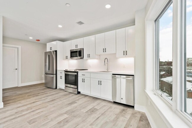 Photo - 200 Old Colony Ave Unidad 100