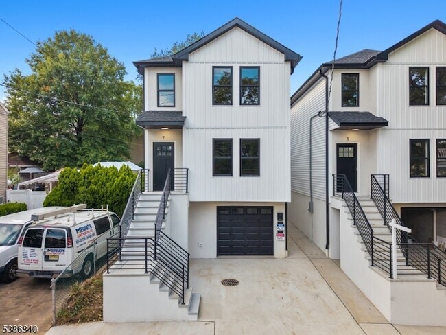 Building Photo - 7 Montclair Ave Rental