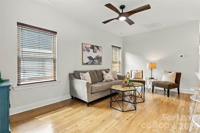 Photo - 521 N Linwood Ave
