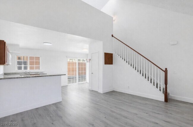 Photo - 5128 Garden Ln