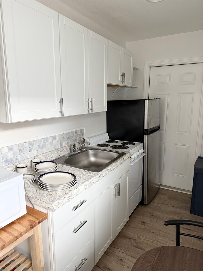 Photo - 2213 Holton St