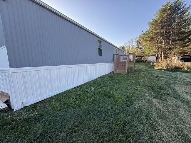 Photo - 53 Cushion Pl